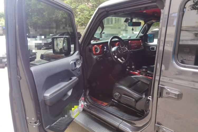 Used Jeep Wrangler 2021 2.0T Sahara Four-Door Edition Driver Seat