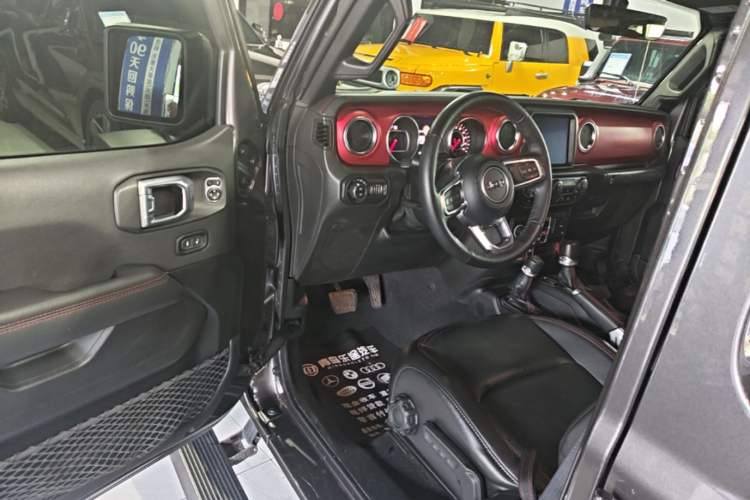 Used Jeep Wrangler 2021 2.0T Robin Hood Four-Door Edition Driver Seat