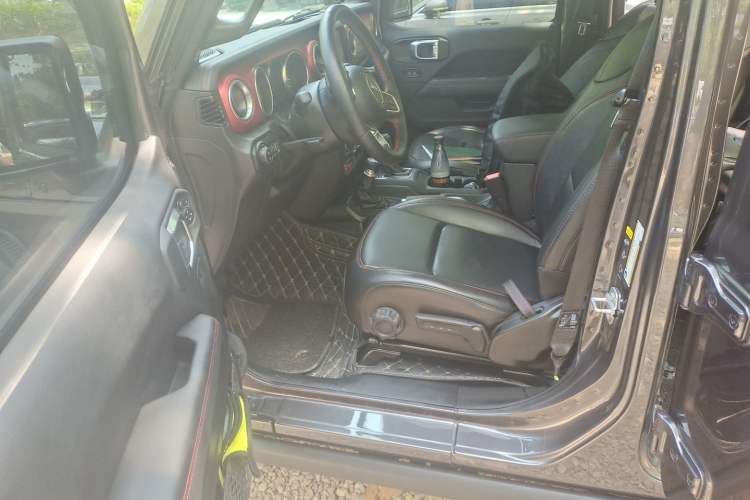 Used Jeep Wrangler 2021 2.0T Robin Hood Four-Door Edition Driver Seat