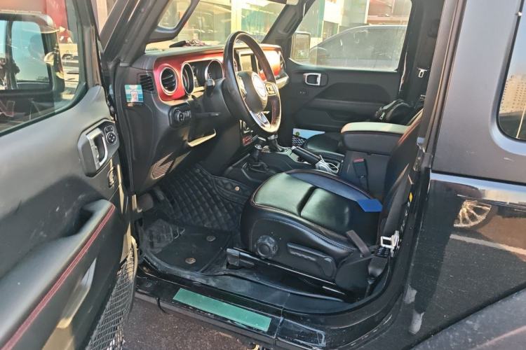 Used Jeep Wrangler 2021 2.0T Robin Hood two-door version Driver Seat
