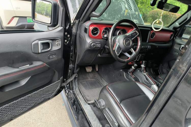 Used Jeep Wrangler 2021 2.0T Robin Hood Four-Door Edition Driver Seat