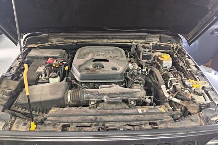Used Jeep Wrangler 2021 2.0T Robin Hood Four-Door Edition Engine Bay