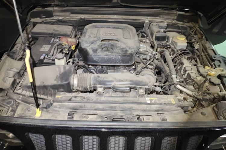 Used Jeep Wrangler 2021 2.0T Sahara Four-Door Edition Engine Bay