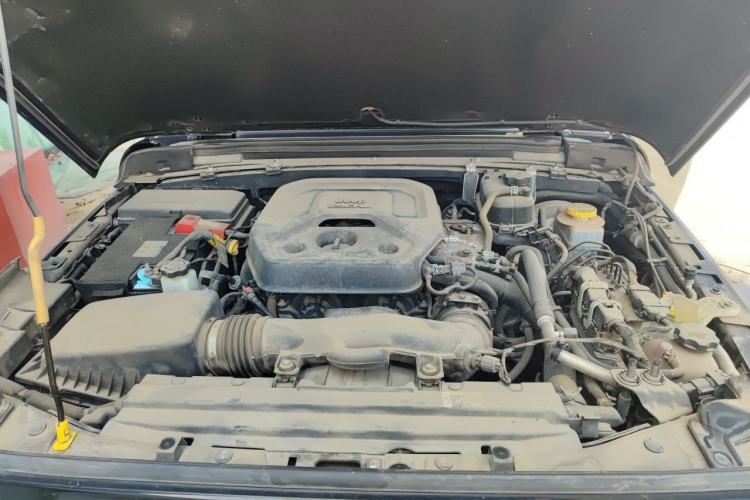 Used Jeep Wrangler 2021 2.0T Sahara Four-Door Edition Engine Bay