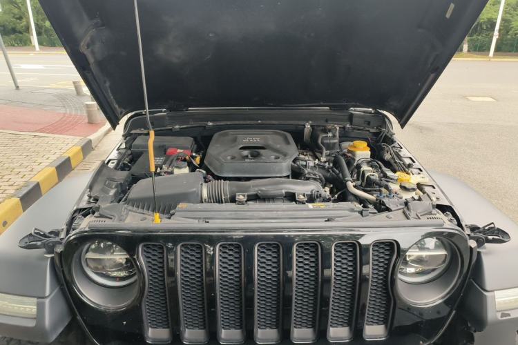 Used Jeep Wrangler 2021 2.0T Robin Hood Four-Door Edition Engine Bay