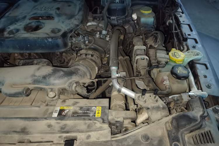 Used Jeep Wrangler 2021 2.0T Sahara Four-Door Edition Engine Bay Left