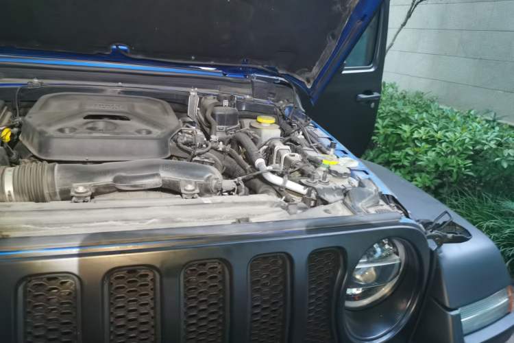 Used Jeep Wrangler 2021 2.0T Robin Hood Four-Door Edition Engine Bay Left