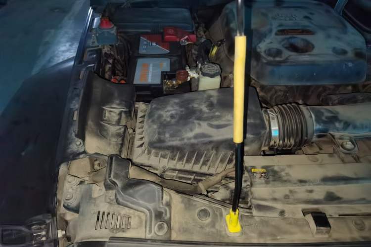 Used Jeep Wrangler 2021 2.0T Sahara Four-Door Edition Engine Bay Right