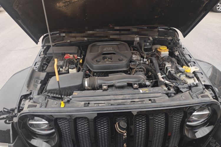 Used Jeep Wrangler 2021 2.0T Sahara Four-Door Edition Engine Bay