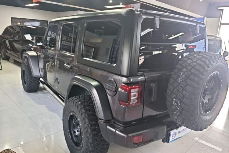 Used Jeep Wrangler 2021 2.0T Robin Hood Four-Door Edition Exterior 2