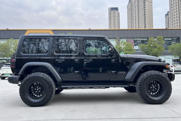 Used Jeep Wrangler 2021 2.0T Robin Hood Four-Door Edition Exterior 3