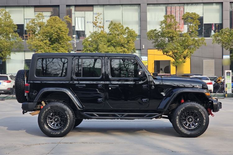 Used Jeep Wrangler 2021 2.0T Sahara Four-Door Edition Exterior 4