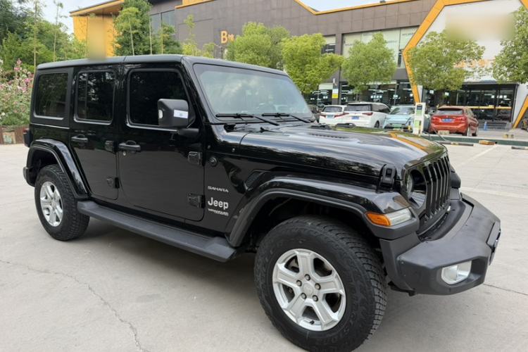 Used Jeep Wrangler 2021 2.0T Sahara Four-Door Edition Exterior 4