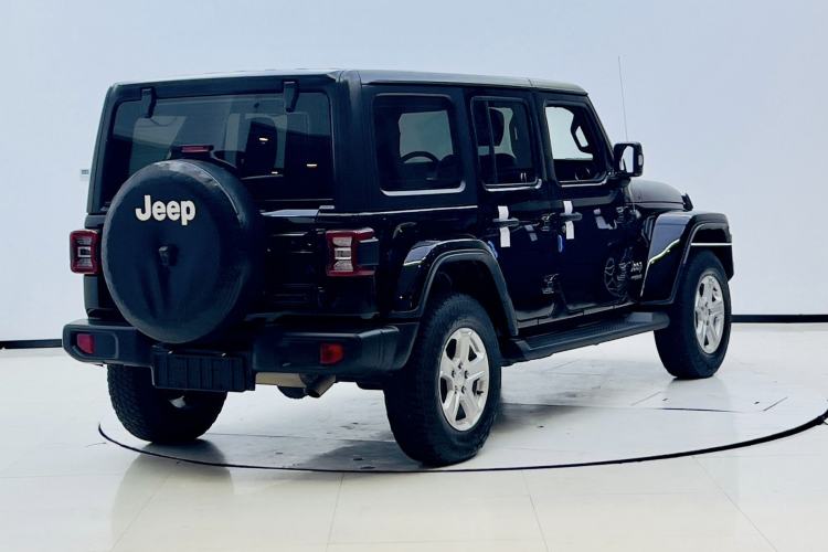 Used Jeep Wrangler 2021 2.0T Sahara Four-Door Edition Exterior 6