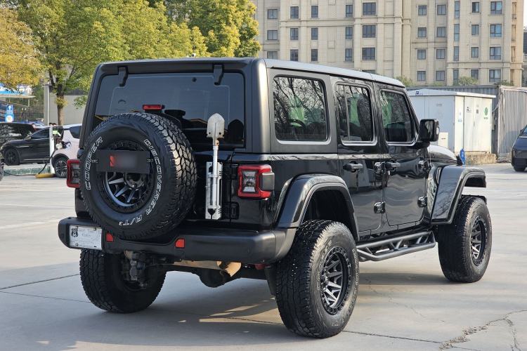 Used Jeep Wrangler 2021 2.0T Sahara Four-Door Edition Exterior 7