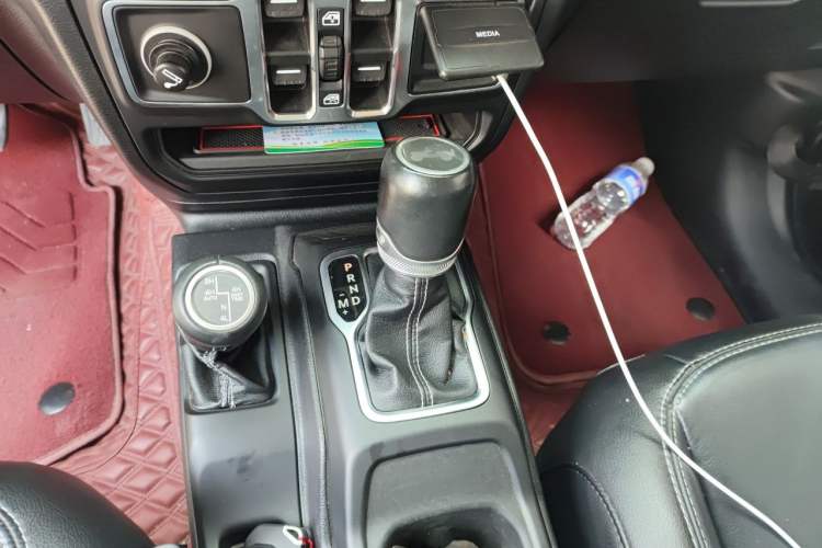 Used Jeep Wrangler 2021 2.0T Sahara Four-Door Edition Gear Lever