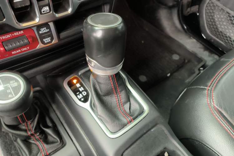 Used Jeep Wrangler 2021 2.0T Robin Hood Four-Door Edition Gear Lever