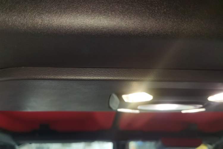 Used Jeep Wrangler 2021 2.0T Sahara Four-Door Edition Headliner