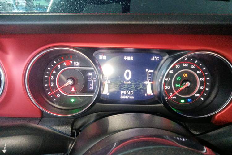 Used Jeep Wrangler 2021 2.0T Robin Hood Four-Door Edition Instrument Cluster