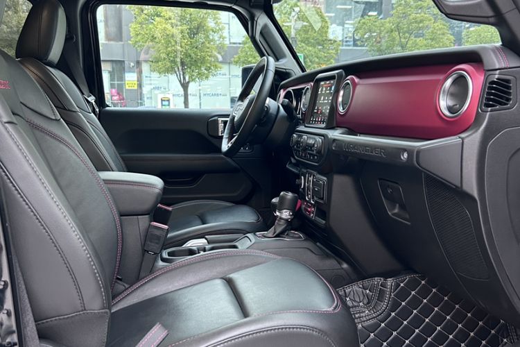 Used Jeep Wrangler 2021 2.0T Robin Hood Four-Door Edition Interior 1