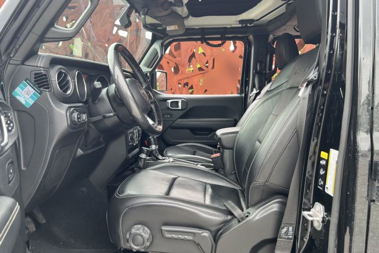 Used Jeep Wrangler 2021 2.0T Sahara Four-Door Edition Interior 1