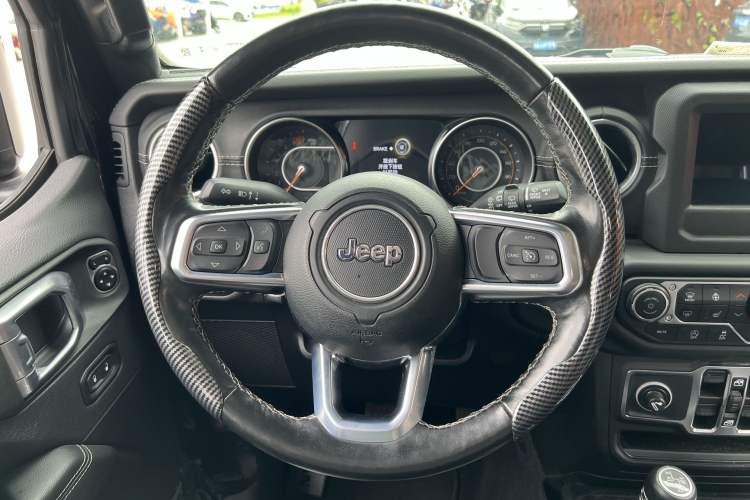 Used Jeep Wrangler 2021 2.0T Sahara Four-Door Edition Interior 10