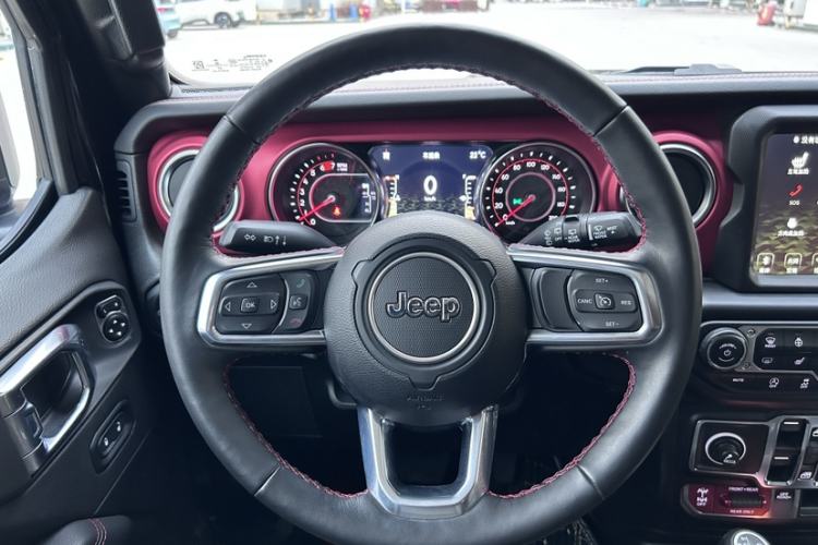 Used Jeep Wrangler 2021 2.0T Robin Hood Four-Door Edition Interior 2