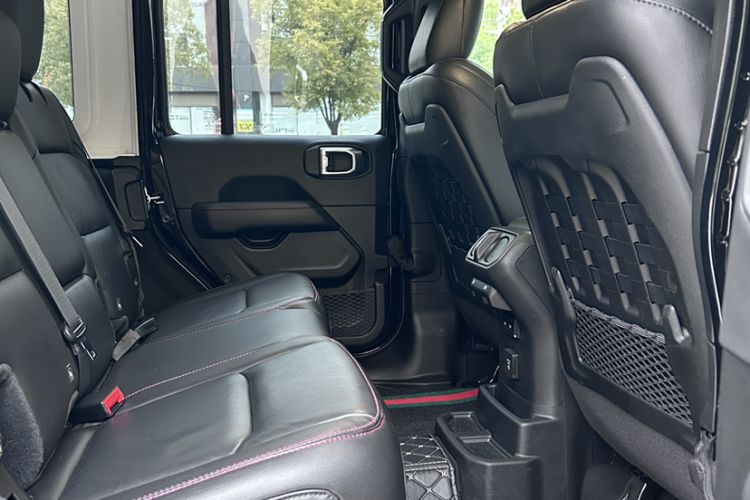 Used Jeep Wrangler 2021 2.0T Robin Hood Four-Door Edition Interior 3