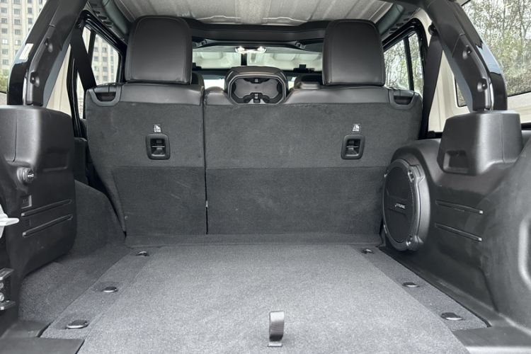 Used Jeep Wrangler 2021 2.0T Robin Hood Four-Door Edition Interior 4