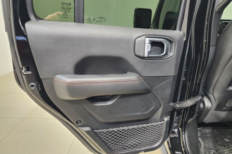 Used Jeep Wrangler 2021 2.0T Robin Hood Four-Door Edition Interior 4