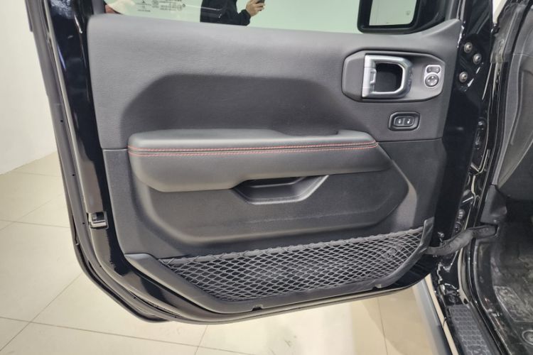 Used Jeep Wrangler 2021 2.0T Robin Hood Four-Door Edition Interior 7