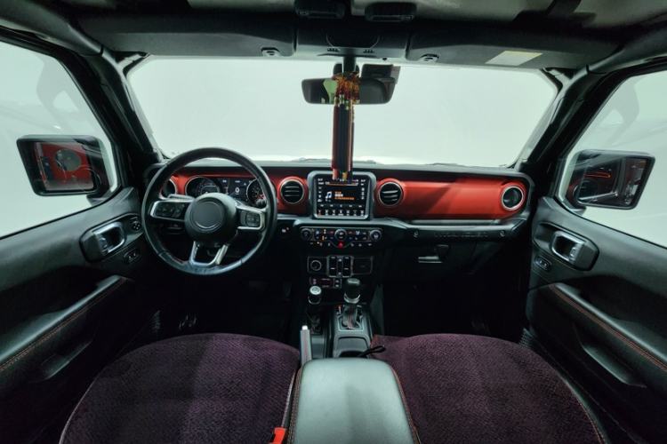 Used Jeep Wrangler 2021 2.0T Robin Hood Four-Door Edition Interior 8