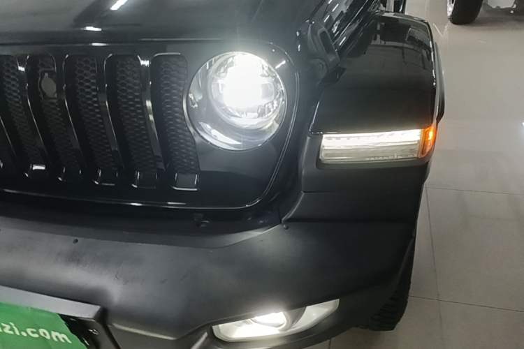 Used Jeep Wrangler 2021 2.0T Sahara Four-Door Edition Left Front Headlight