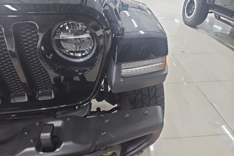 Used Jeep Wrangler 2021 2.0T Sahara Four-Door Edition Left Front Headlight