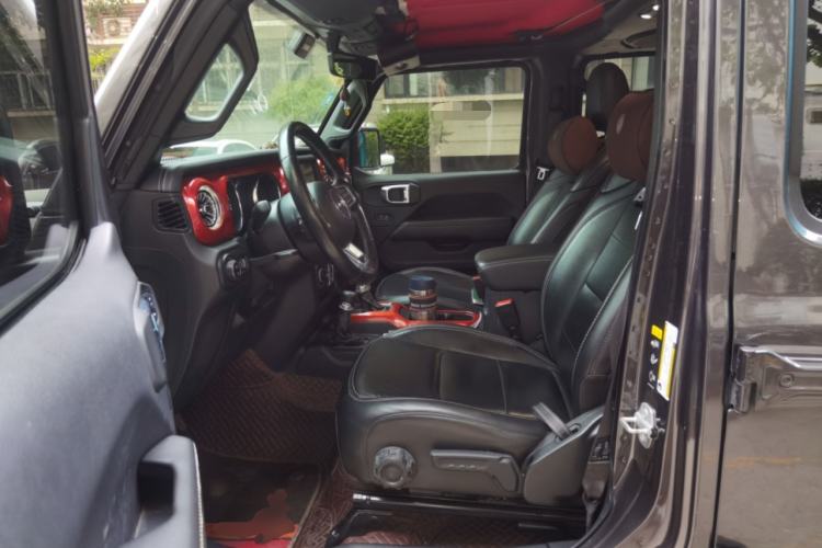 Used Jeep Wrangler 2021 2.0T Sahara Four-Door Edition Left Front Seat