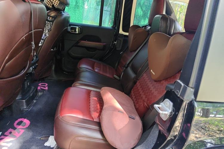 Used Jeep Wrangler 2021 2.0T Sahara Four-Door Edition Left Rear Seat