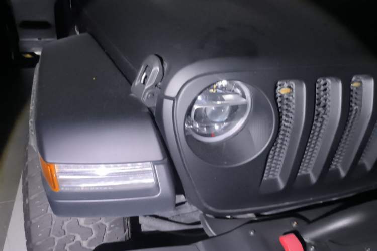 Used Jeep Wrangler 2021 2.0T 80th Anniversary Edition Right Front Headlight