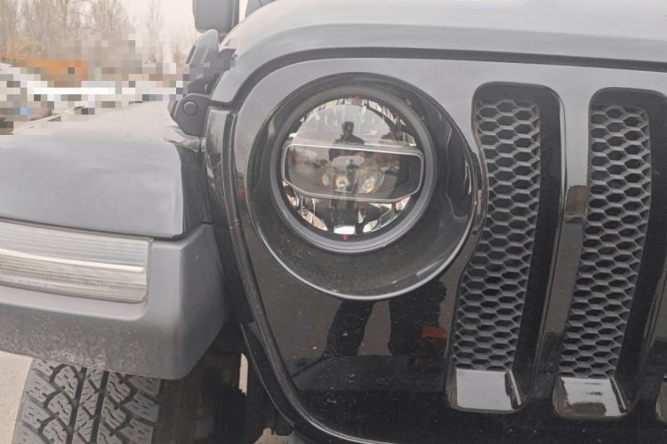 Used Jeep Wrangler 2021 2.0T Sahara Four-Door Edition Right Front Headlight