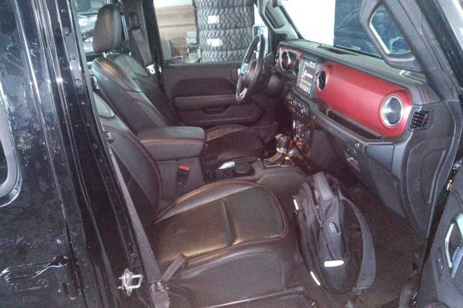 Used Jeep Wrangler 2021 2.0T Robin Hood Four-Door Edition Right Front Seat