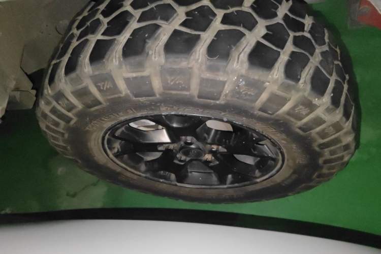 Used Jeep Wrangler 2021 2.0T Robin Hood Four-Door Edition Right Front Wheel Hub