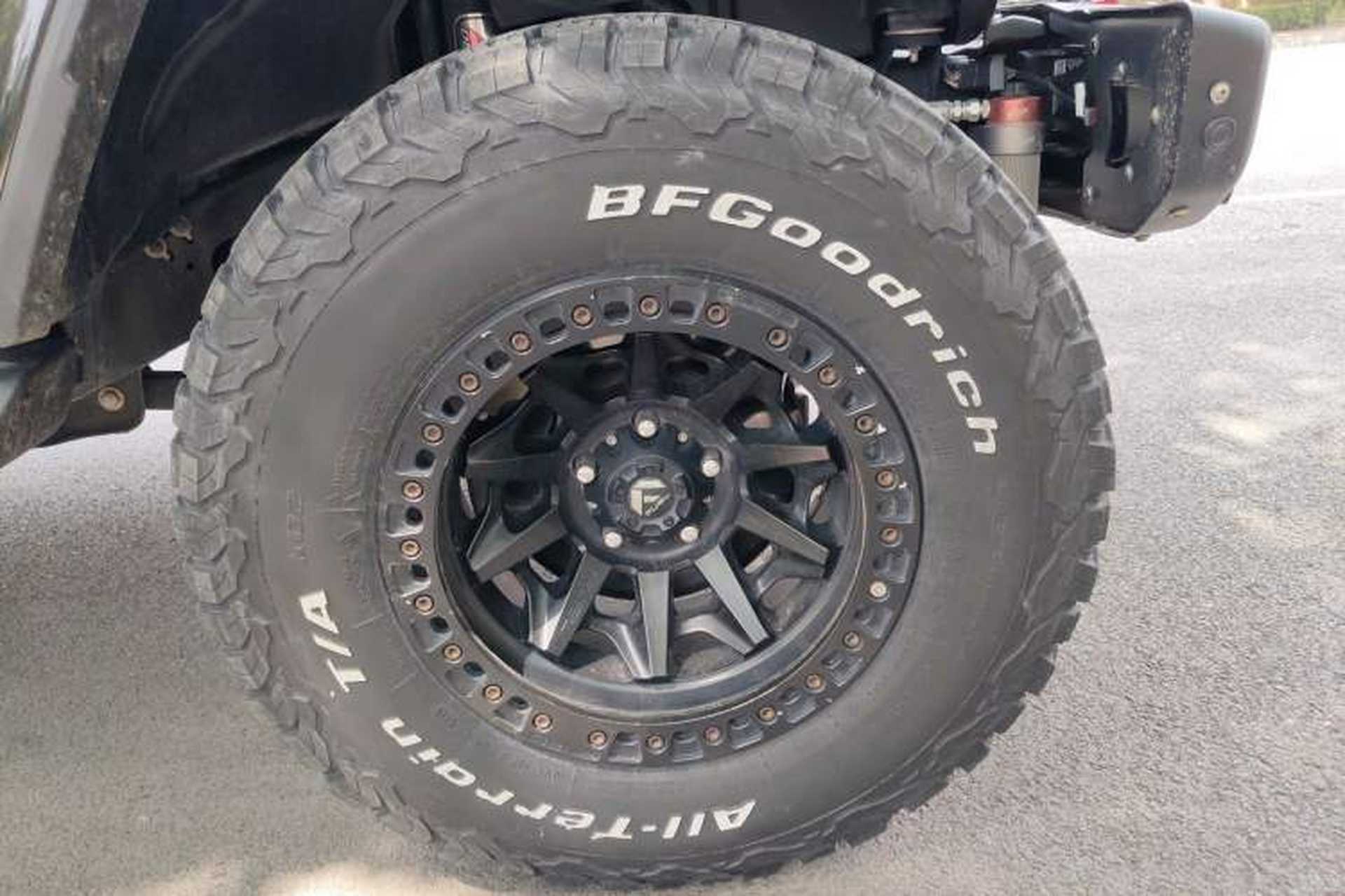 Used Jeep Wrangler 2021 2.0T Sahara Four-Door Edition Right Front Wheel Hub