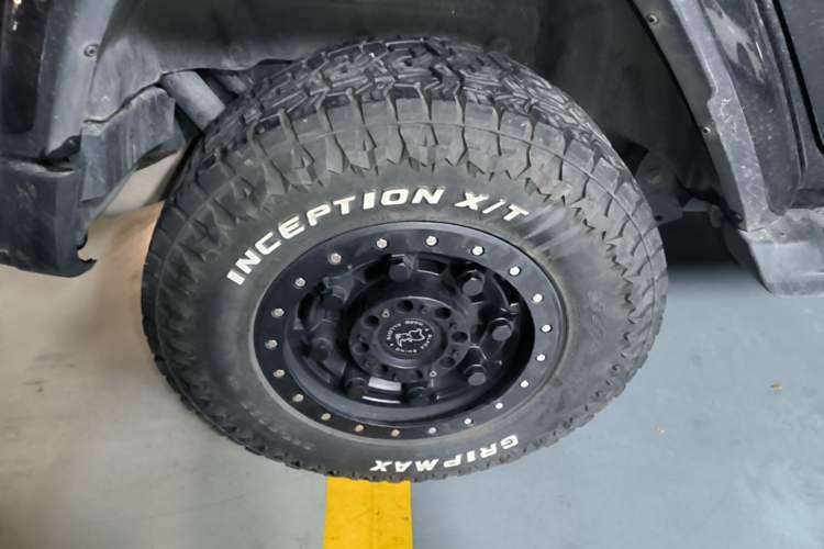 Used Jeep Wrangler 2021 2.0T Sahara Four-Door Edition Right Rear Wheel Hub
