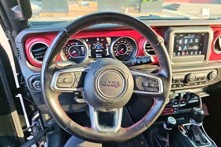 Used Jeep Wrangler 2021 2.0T Robin Hood two-door version Steering Wheel