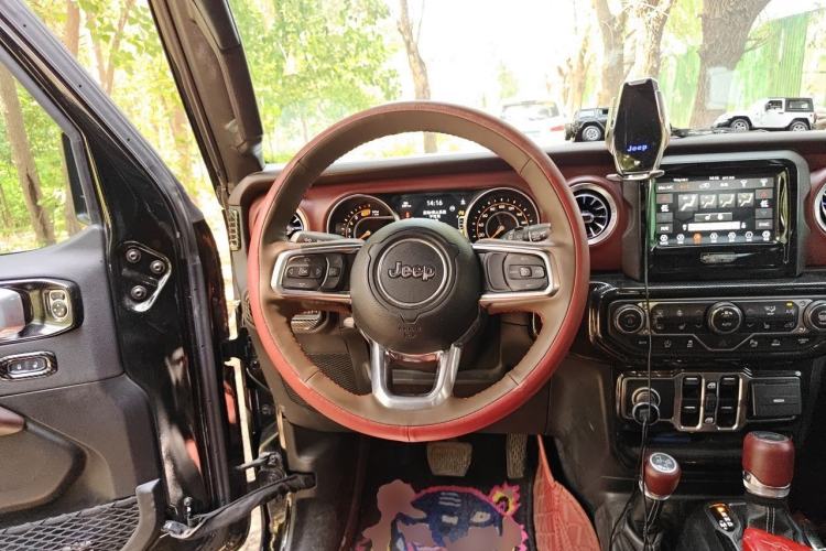 Used Jeep Wrangler 2021 2.0T Sahara Four-Door Edition Steering Wheel