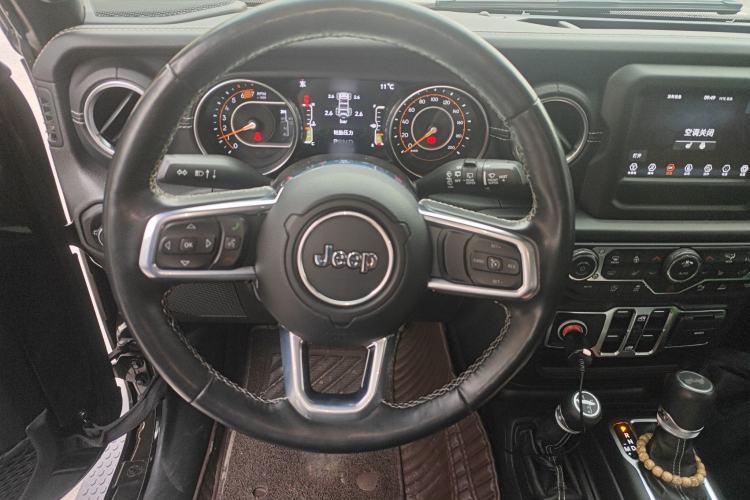 Used Jeep Wrangler 2021 2.0T Sahara Four-Door Edition Steering Wheel