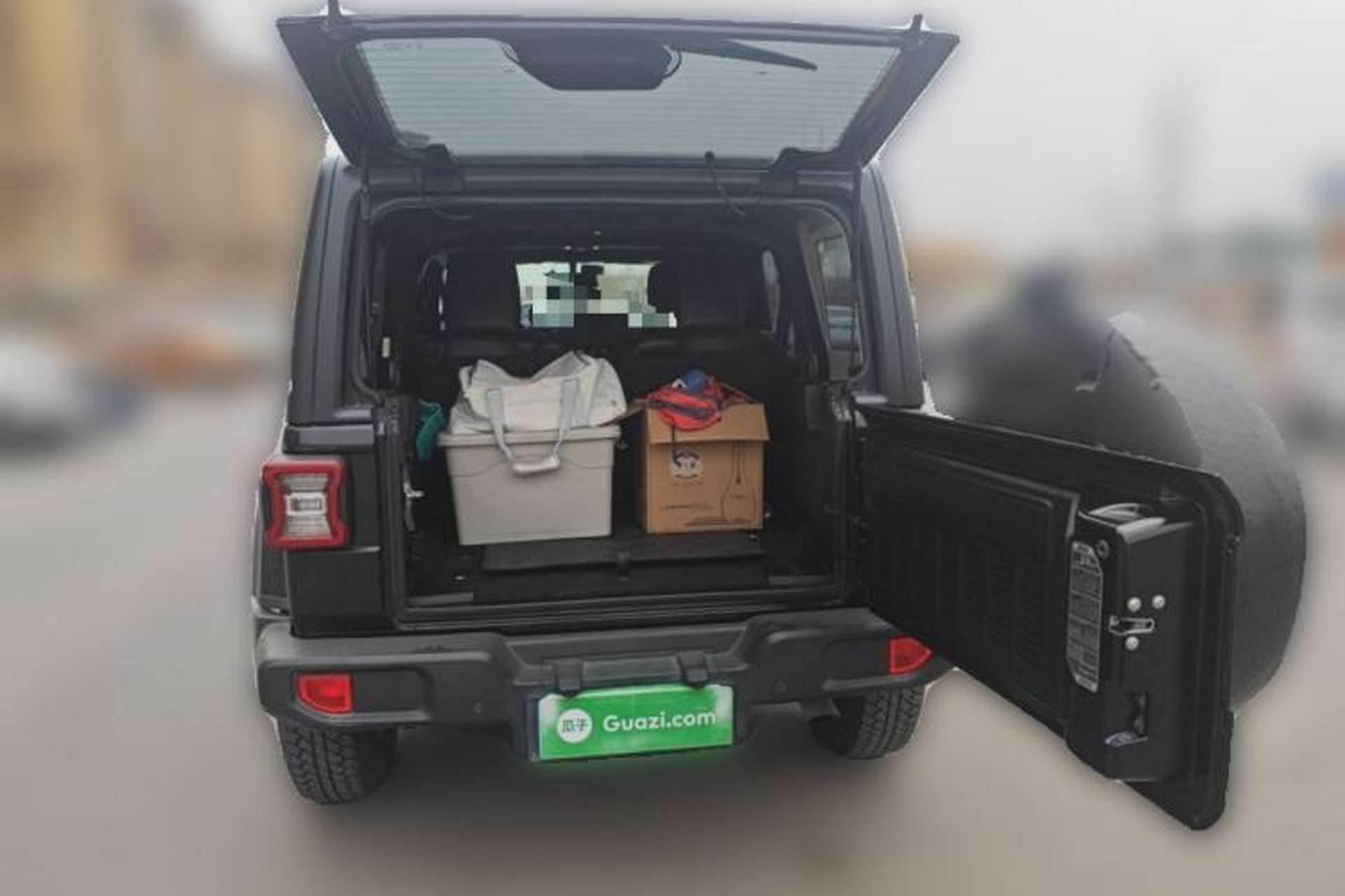 Used Jeep Wrangler 2021 2.0T Sahara Four-Door Edition Trunk