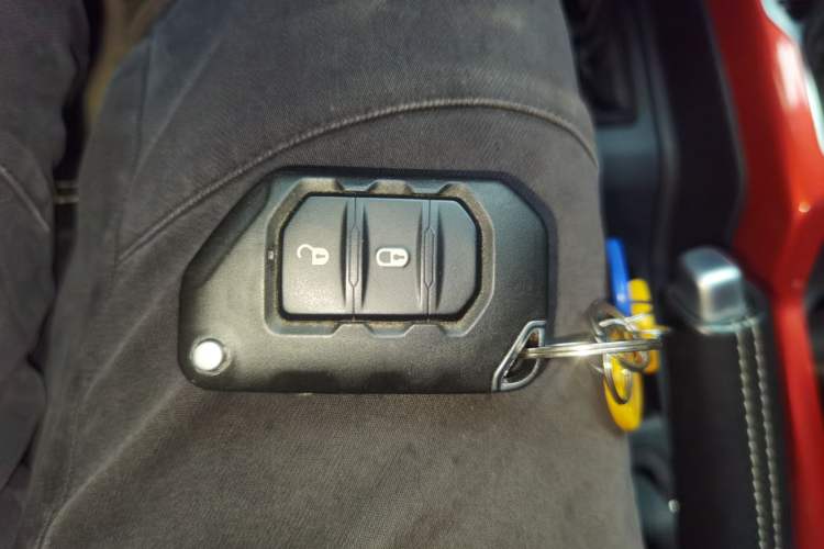 Used Jeep Wrangler 2021 2.0T Sahara Four-Door Edition Vehicle Key