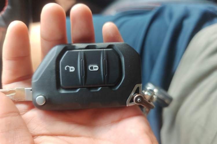 Used Jeep Wrangler 2021 2.0T Robin Hood two-door version Vehicle Key
