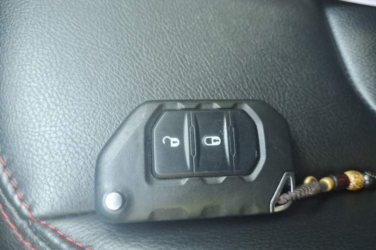 Used Jeep Wrangler 2021 2.0T Robin Hood Four-Door Edition Vehicle Key