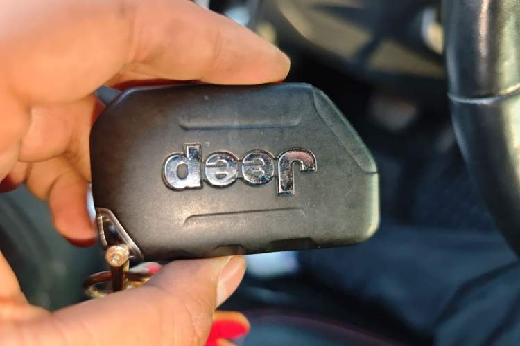 Used Jeep Wrangler 2021 2.0T Robin Hood two-door version Vehicle Key